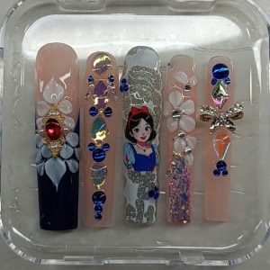 Pro Nails Exclusive: The Fairest Princess Luxury Press-On Set
