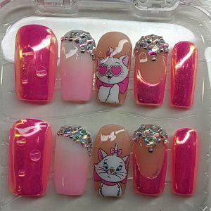 Pro Nails Exclusive: Sassy Marie Pink Chrome Press-On Set
