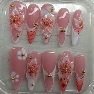 Pro Nails Exclusive: Blushing Lily 3D Floral Press-On Set